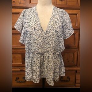 Madewell Blue and white floral blouse. Size M.